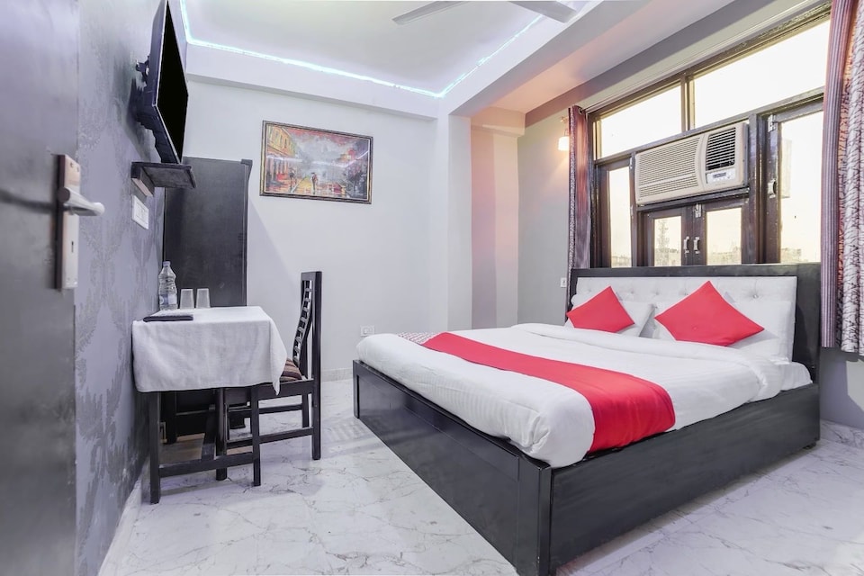 Hotel Dev In, Dwarka Delhi, Delhi