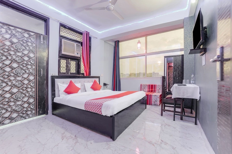 Hotel Dev In, Dwarka Delhi, Delhi