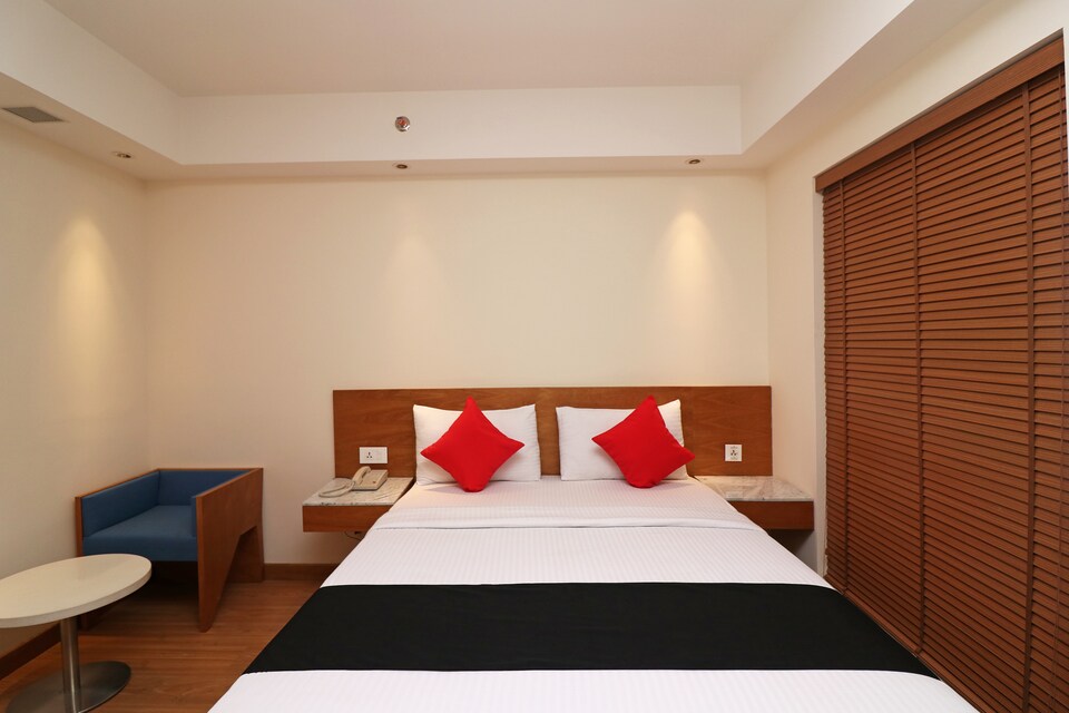 Capital O 27044 Hotel The Orion Plaza, Nehru Place, Delhi