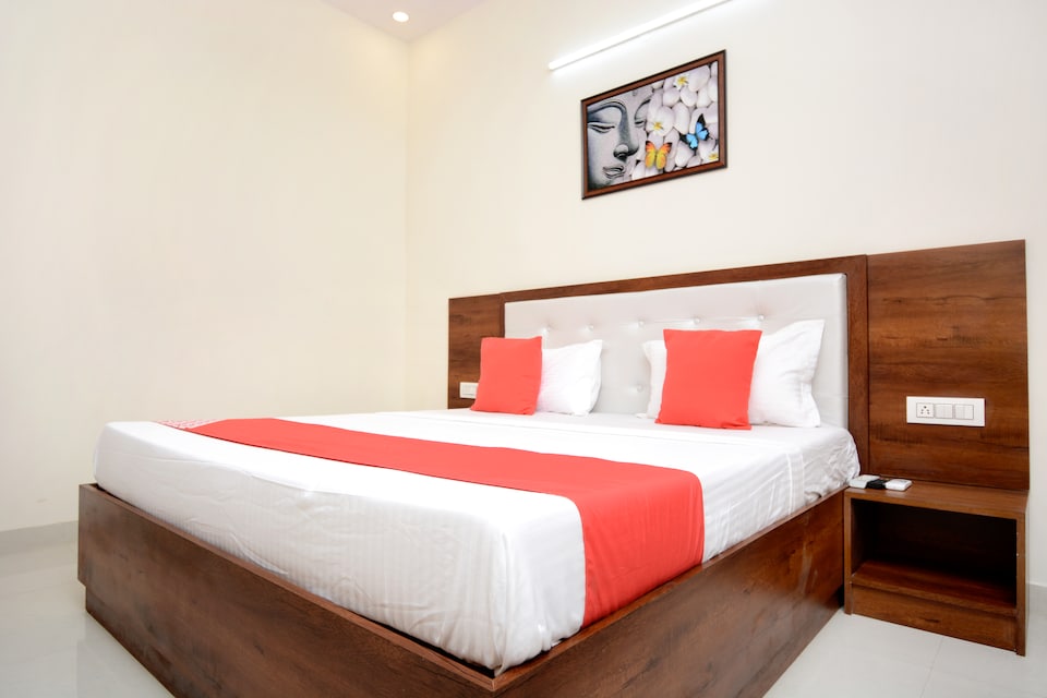 OYO Hotel 27061 Magnum, Mohali, Mohali