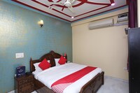 OYO Dharam Tower Near Omaxe Celebration Mall