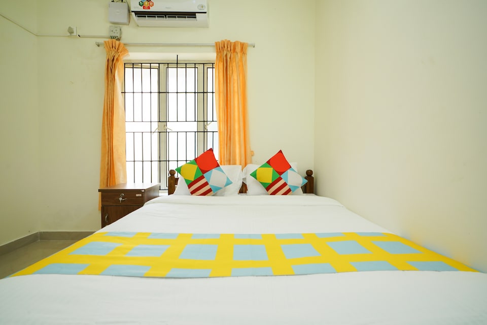 OYO Home 27070 Cozy Stay Near National Highway, Kovalam Kerala, Kovalam