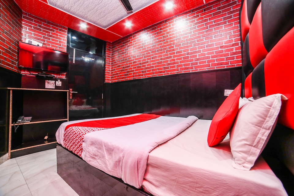 OYO 27604 Hotel Royal Plaza, Paharganj Delhi, Delhi