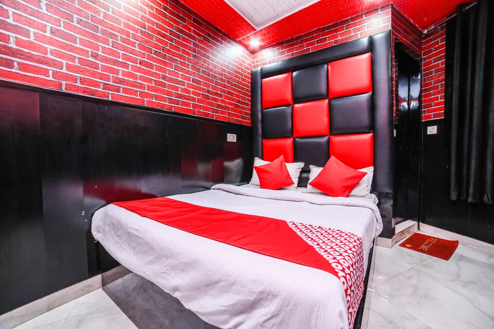 OYO 27604 Hotel Royal Plaza, Paharganj Delhi, Delhi