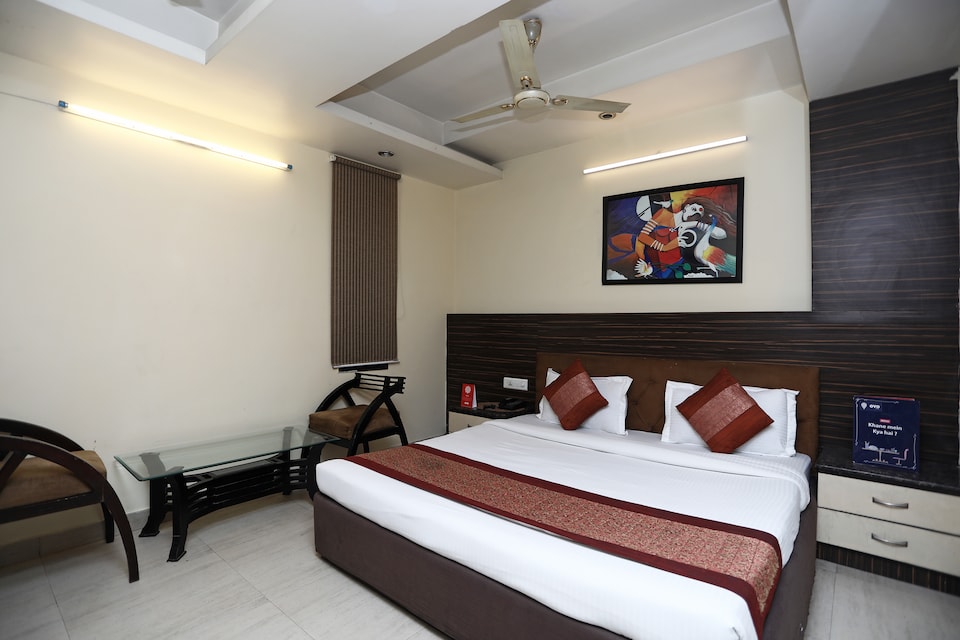 CAPITAL O 3277 Hotel The Gold Inn, Karol Bagh Delhi, Delhi