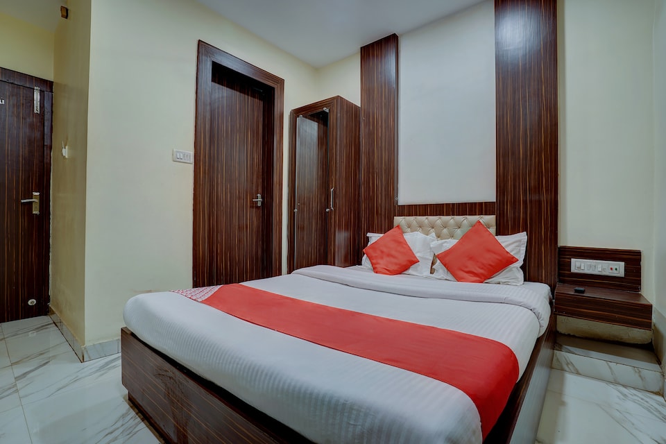 OYO 27630 Capital Residency, Dhanbad, Dhanbad