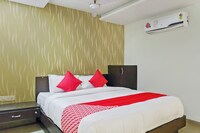 OYO 27638 Jay Radhe