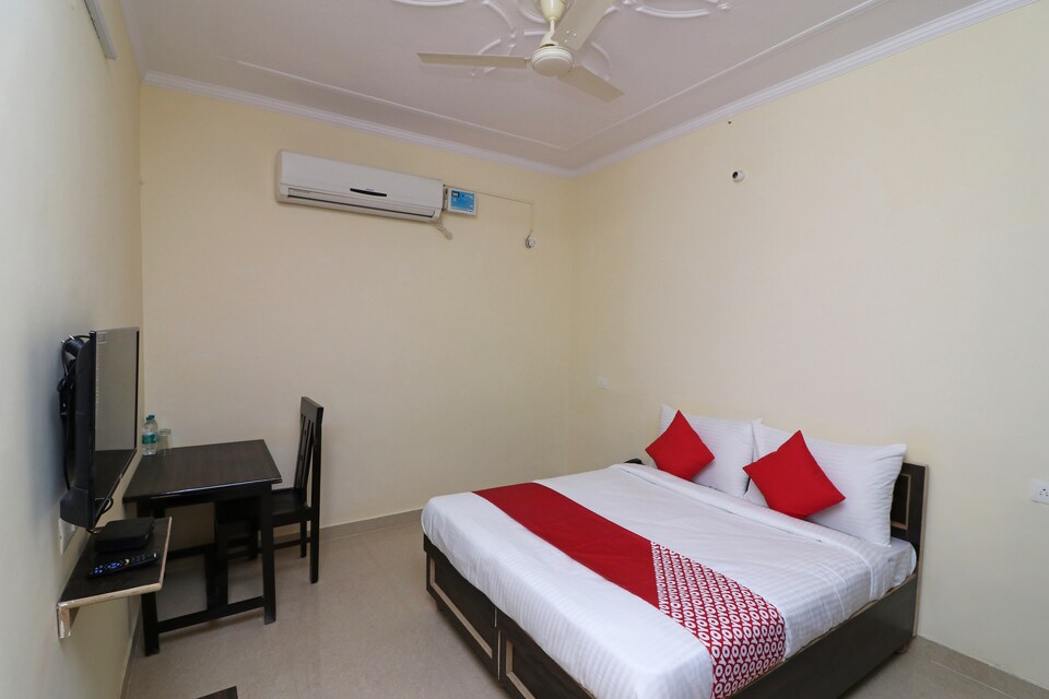OYO Flagship 27639 Sector 69, Sohna Road, Gurgaon