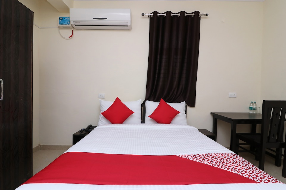OYO Flagship 27639 Sector 69, Sohna Road, Gurgaon