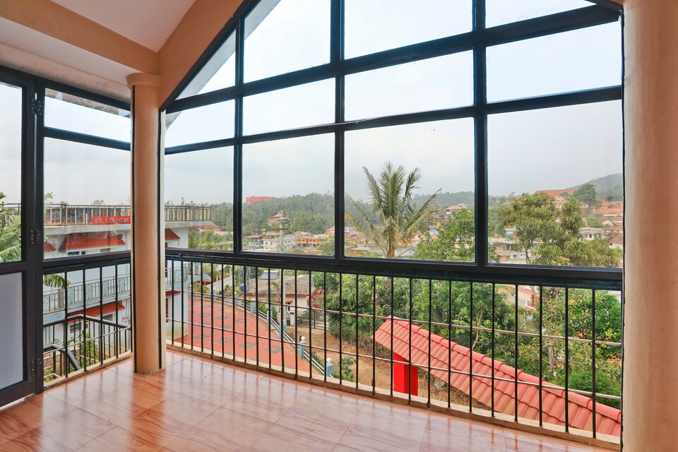 OYO Home 27651 पीसफुल 3bhk मादीकेरी, Madikeri, कूर्ग