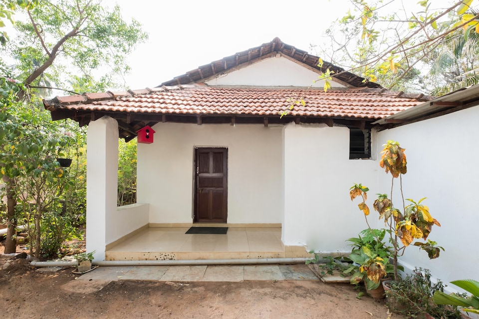 OYO Home 27663 Graceful Studio Anjuna, Anjuna Vagator Goa, Goa