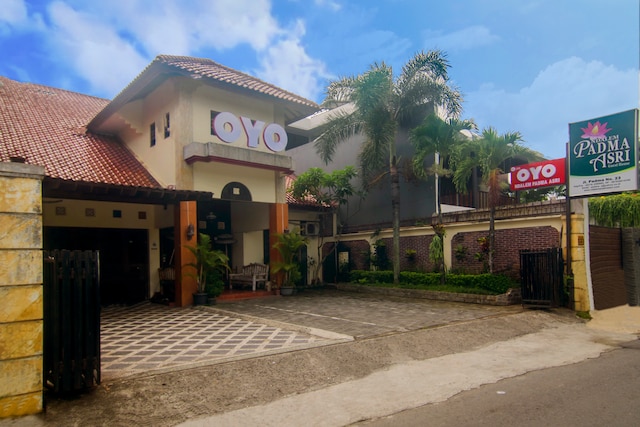 Hotel O Ndalem Padma Asri Guest House