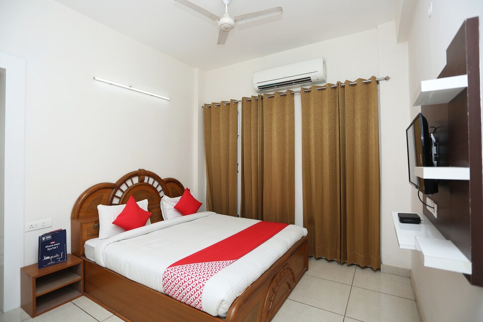 OYO 27678 Saharan's Homes, Huda 2 Gurgaon, Gurgaon