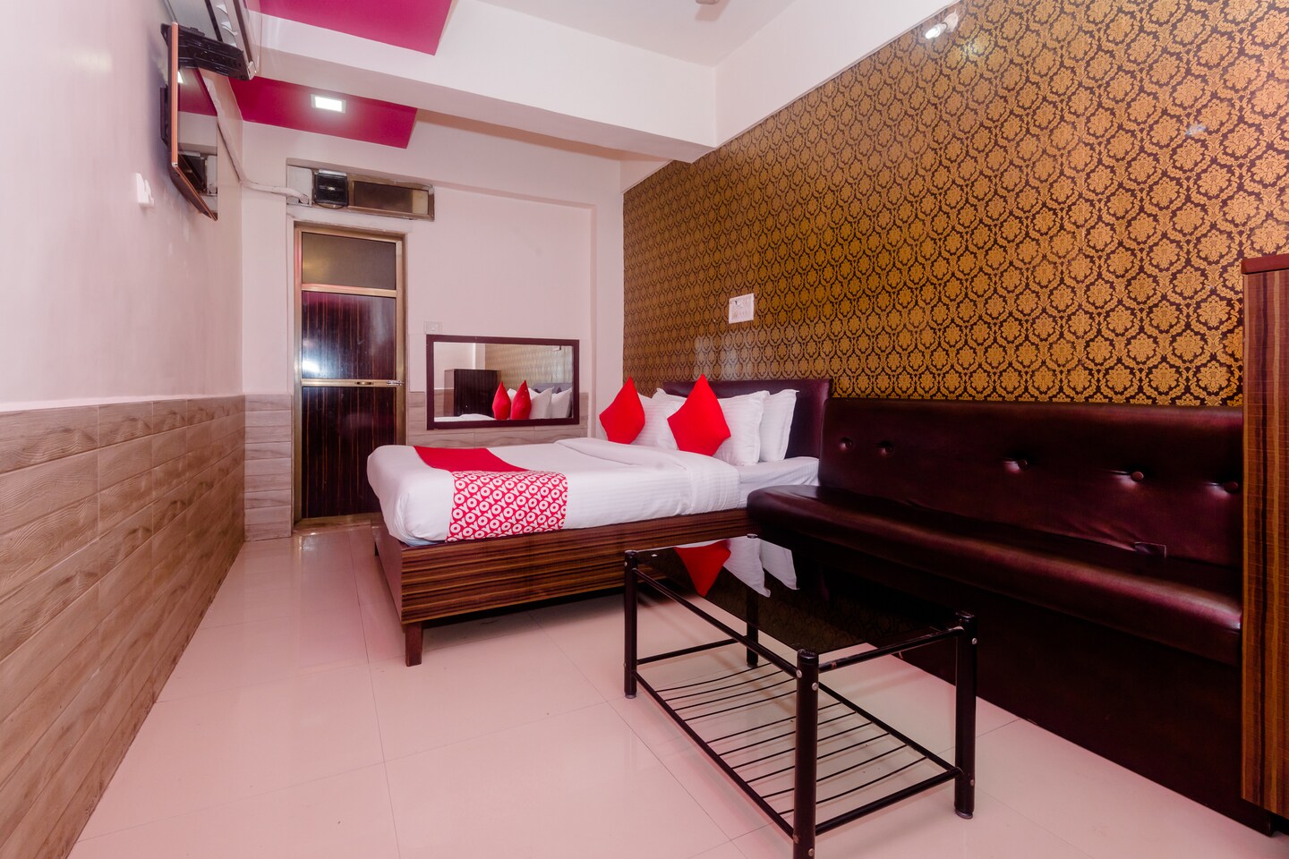 Budget Hotels Near Santacruz Railway Station Mumbai 13 Browse design