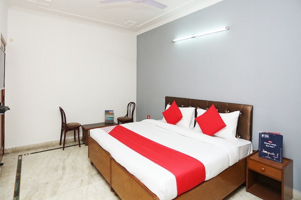 OYO 27683 Yash Residency, Cyber City, Gurgaon
