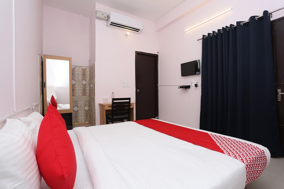 OYO Flagship 27685 Sector 70, Sohna Road, Gurgaon