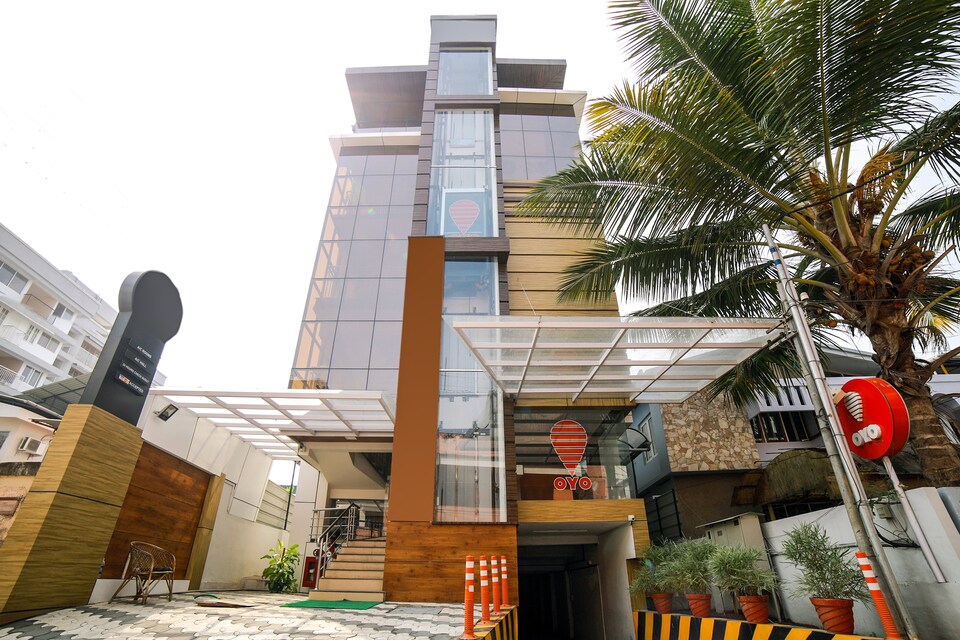 OYO 3283 Puthens Capitol Inn, Kaloor Kochi, Kochi