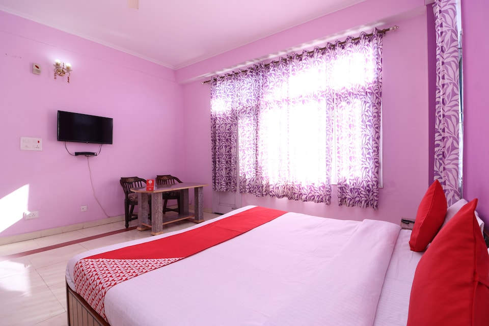 OYO 27694 Moksh Hotel, Kalka-Shimla Highway, Shimla