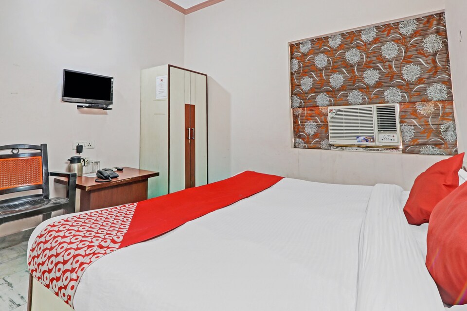 OYO Hotel Relation, Fazal Ganj Kanpur, Kanpur