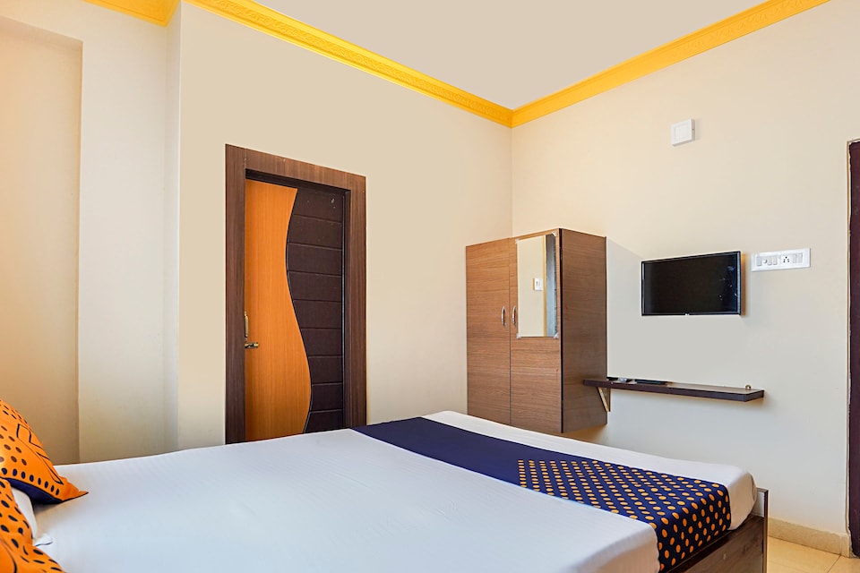 Hotel O Trisha Guest House, VIP Road Kolkata, Kolkata