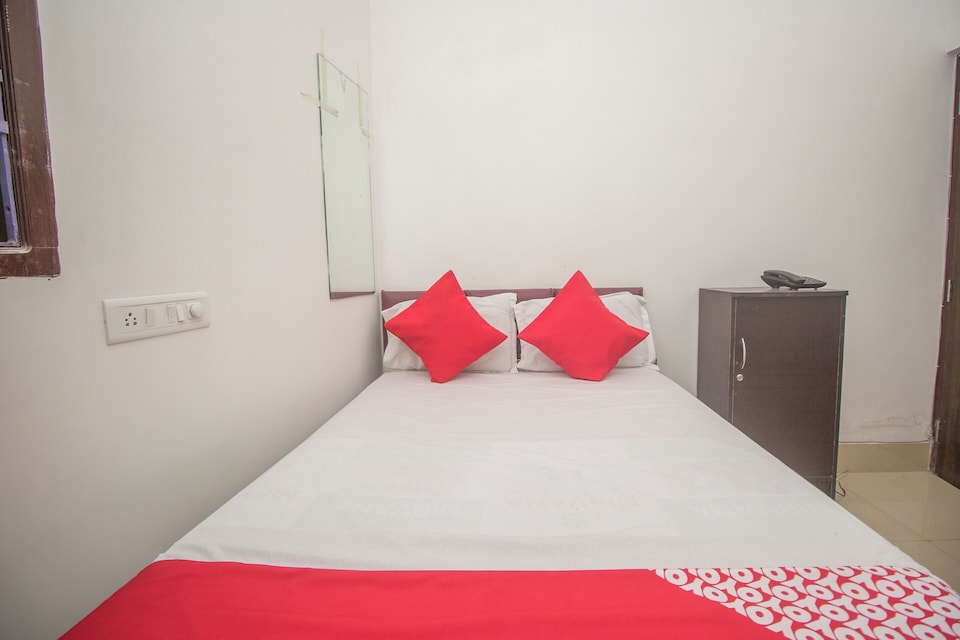 Hotel O Kshounish Residency, Malda city, Malda