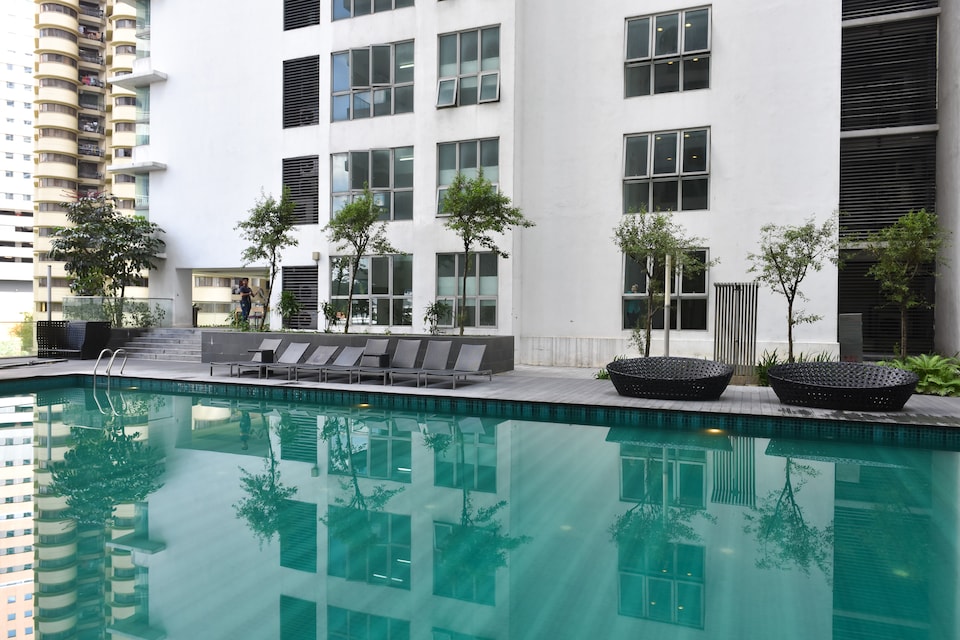 OYO Home  628 Elite 1BR Regalia Suites, Chow Kit, Kuala Lumpur