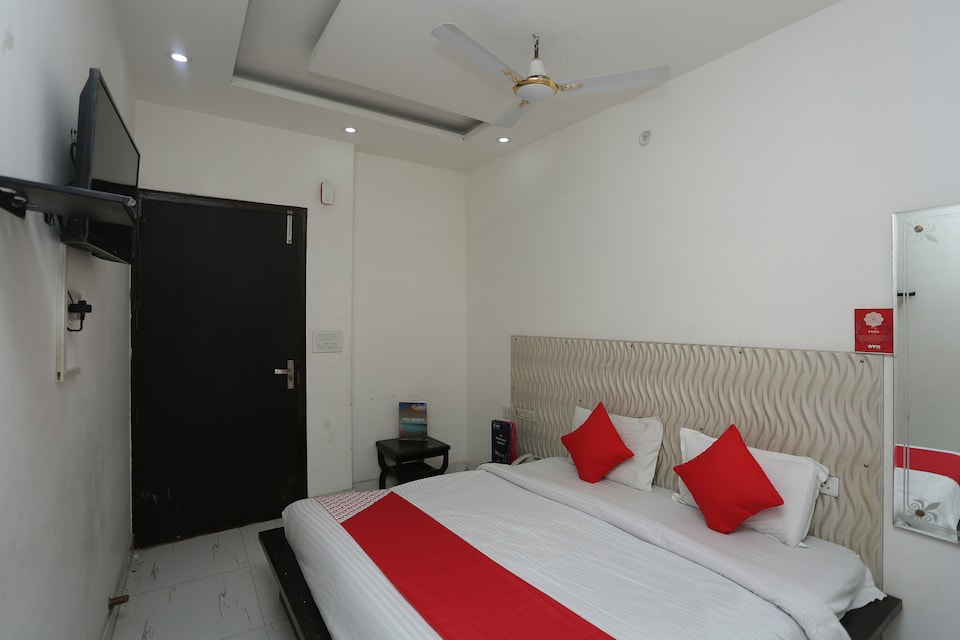 OYO 27731 Hotel Grand A-star, Meerut, Meerut