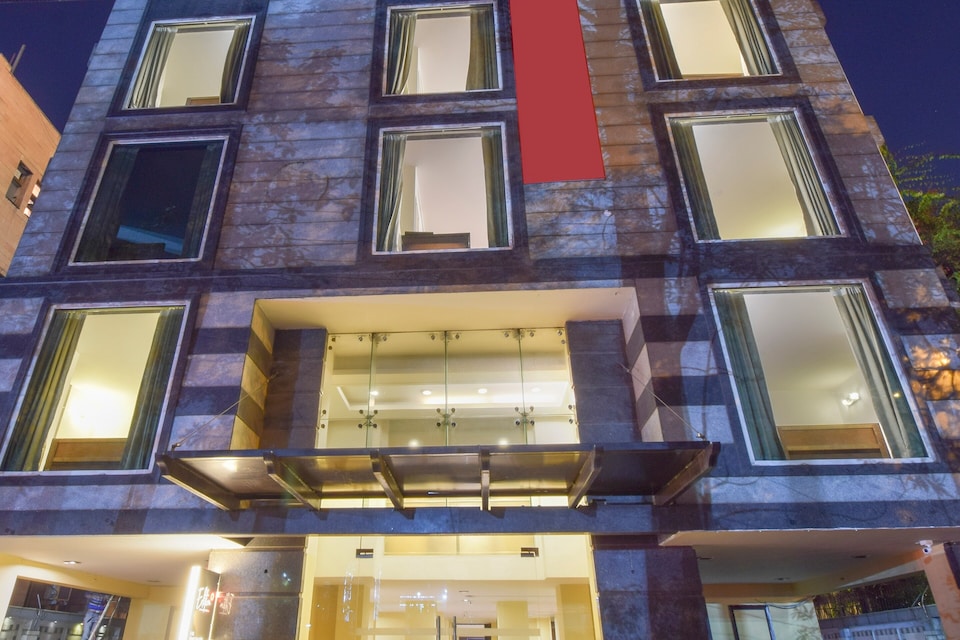 Collection O 700018 Friends Colony East, New Friends Colony Delhi, Delhi