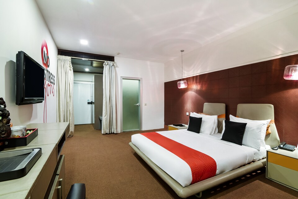 live as CHN2175, Nungambakkam Chennai, Chennai