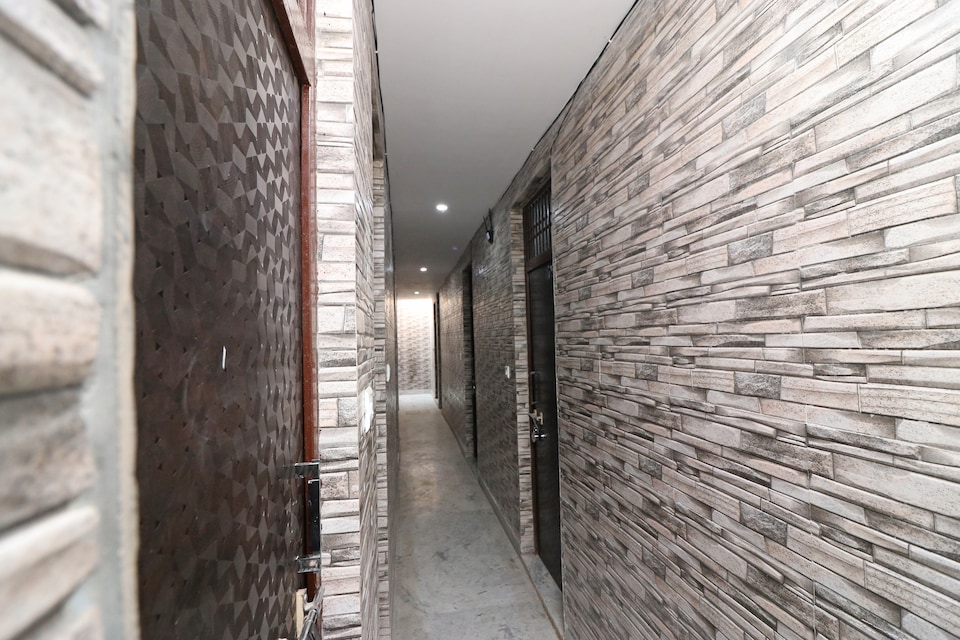 Hotel O Zaki Hs Near Taj Mahal, Shilpgram, Agra