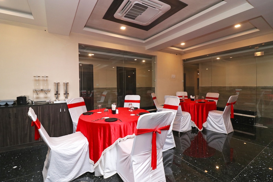 Capital O 27765 Hotel Vip Square, Grand Road Puri, Puri