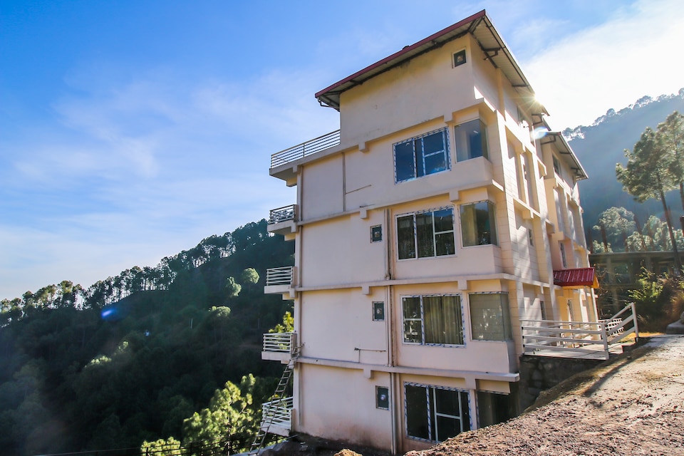OYO Home 27767 Exotic 2 BHK Apartment Kasauli, Kasauli, Kasauli