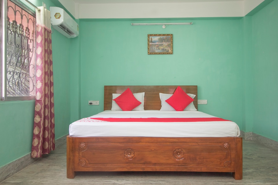 OYO 27769 बृजनंदन गेस्ट हाउस, Bagdogra Airport Siliguri, Siliguri