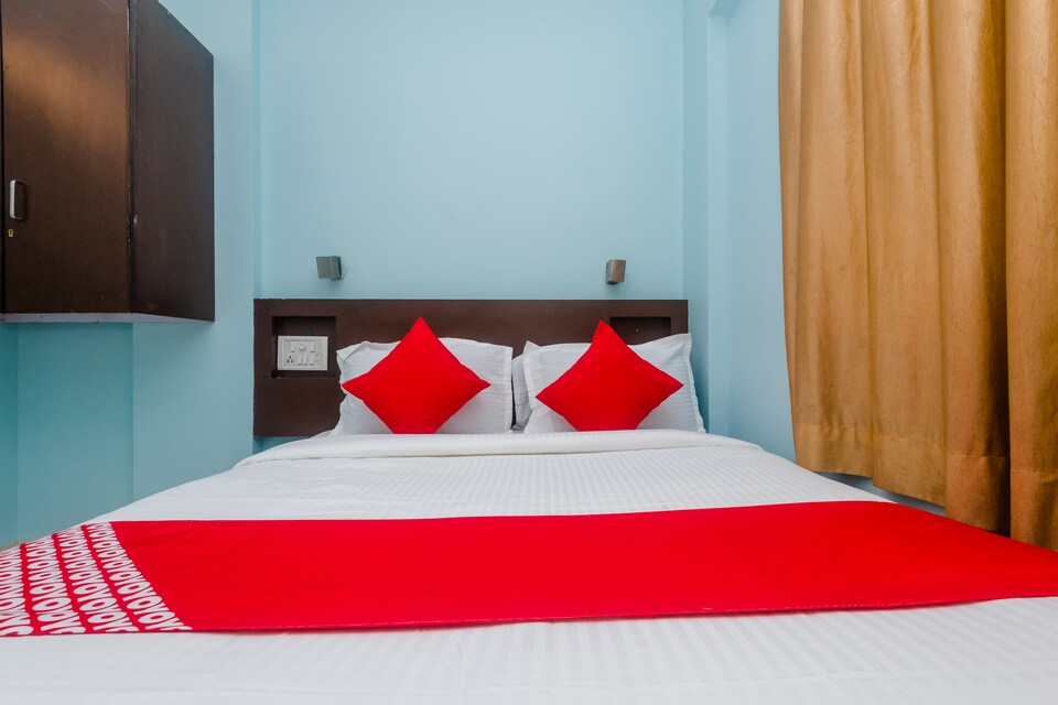 OYO 27797 Hotel Pratham Lodging, Mumbai-Airoli-Ghansoli-KoperKhairane, Mumbai