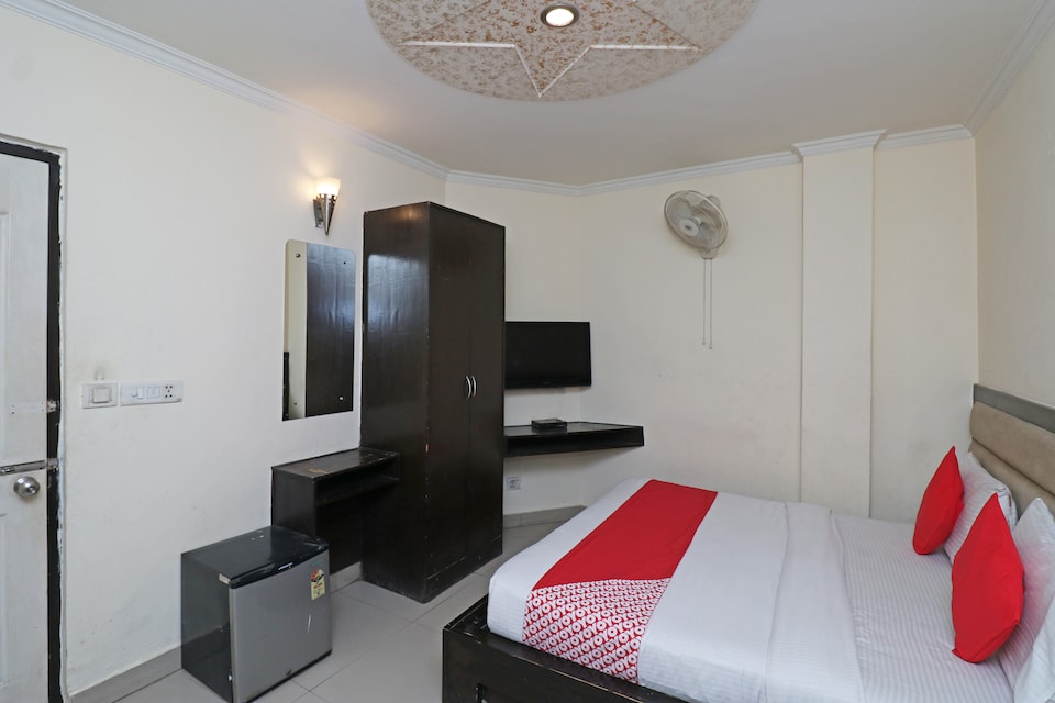 OYO Hotel Shobha Residency, Airport Delhi, Delhi Transit