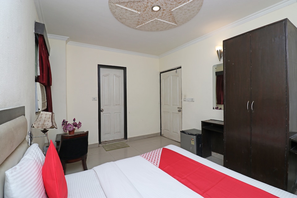 OYO Hotel Shobha Residency, Airport Delhi, Delhi Transit