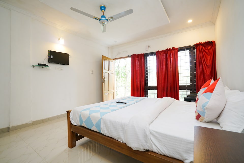 OYO Home 27815 Elegant 3BHK, Munnar City Munnar, Munnar