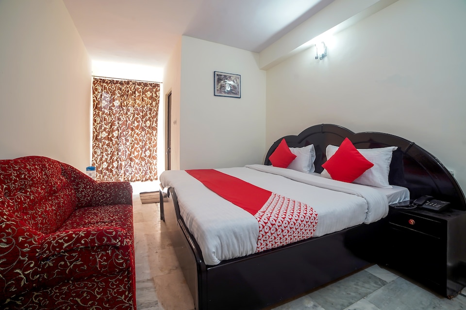 Flagship Hotel Arsh, Bhimtal Nainital, Nainital