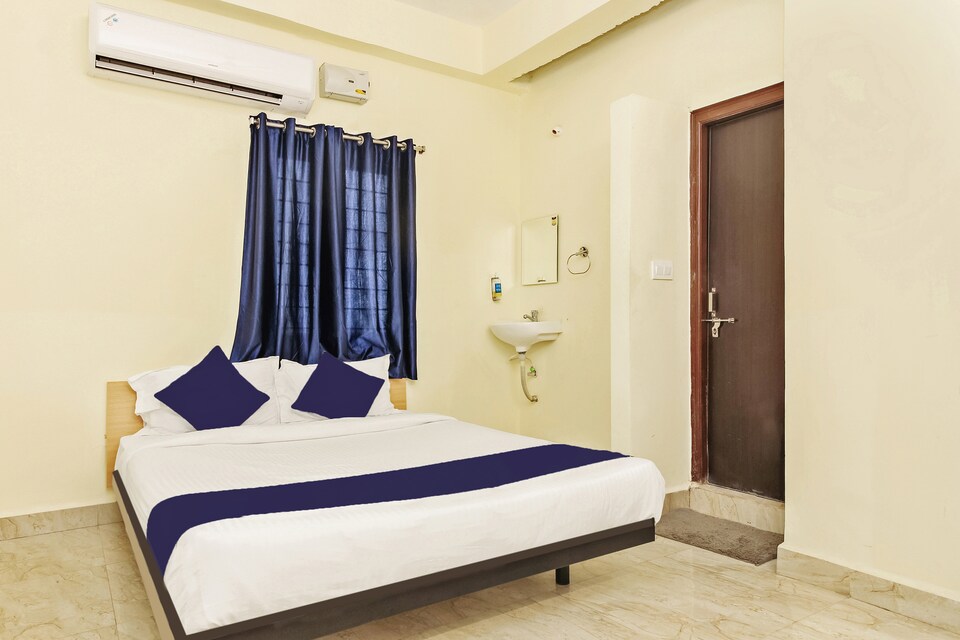 SilverKey Executive Stays 27824 Dharamkar Residency, Gachibowli, Hyderabad