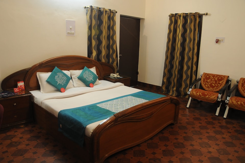 OYO Baseraz, Boring Road Patna, Patna