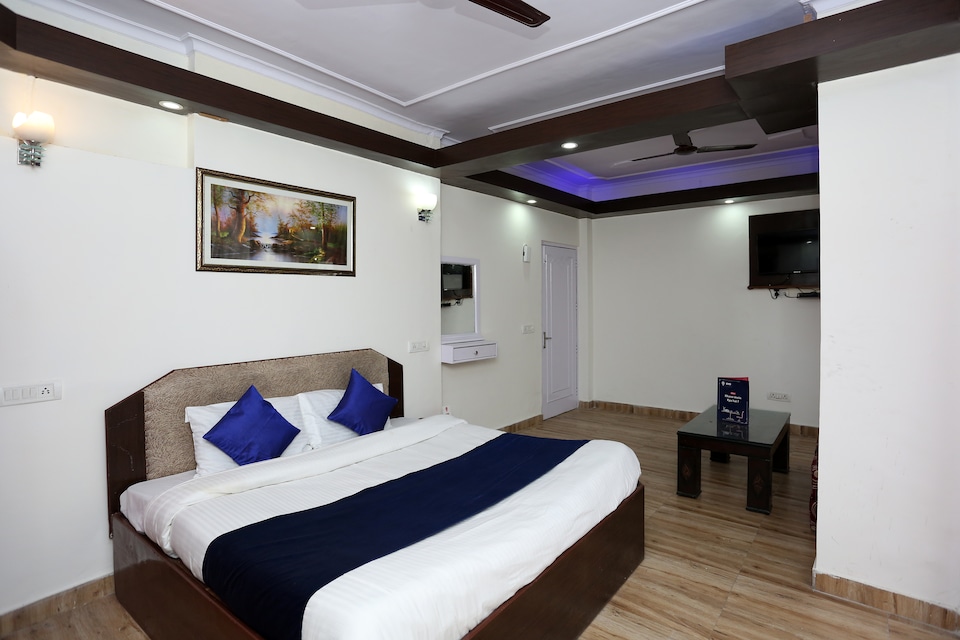 OYO 27838 R L Palace Hotel, Asansol, Asansol