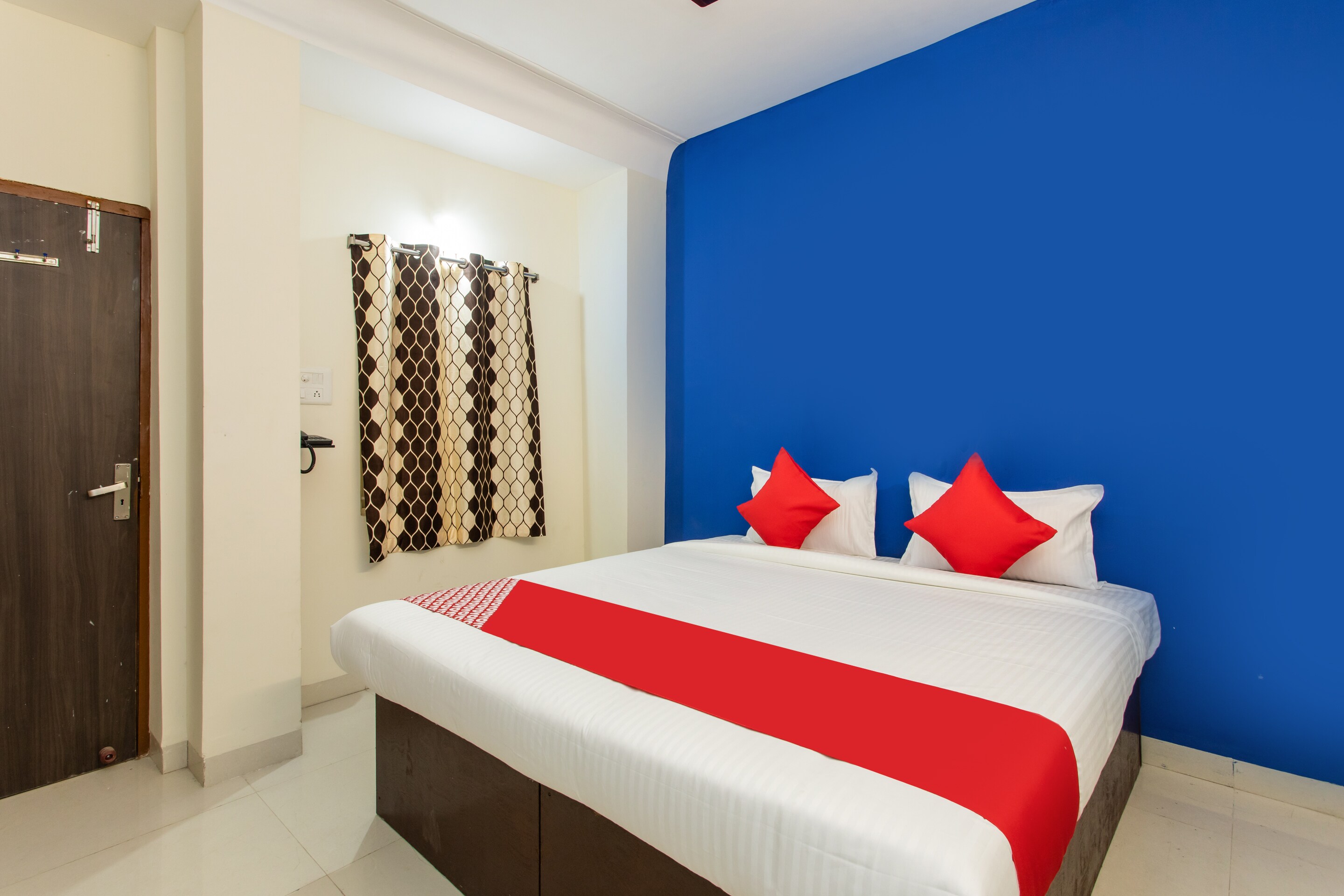 OYO 27862 Hotel Moonlight Inn  OYO Rooms Indore  Book    1216 OYO