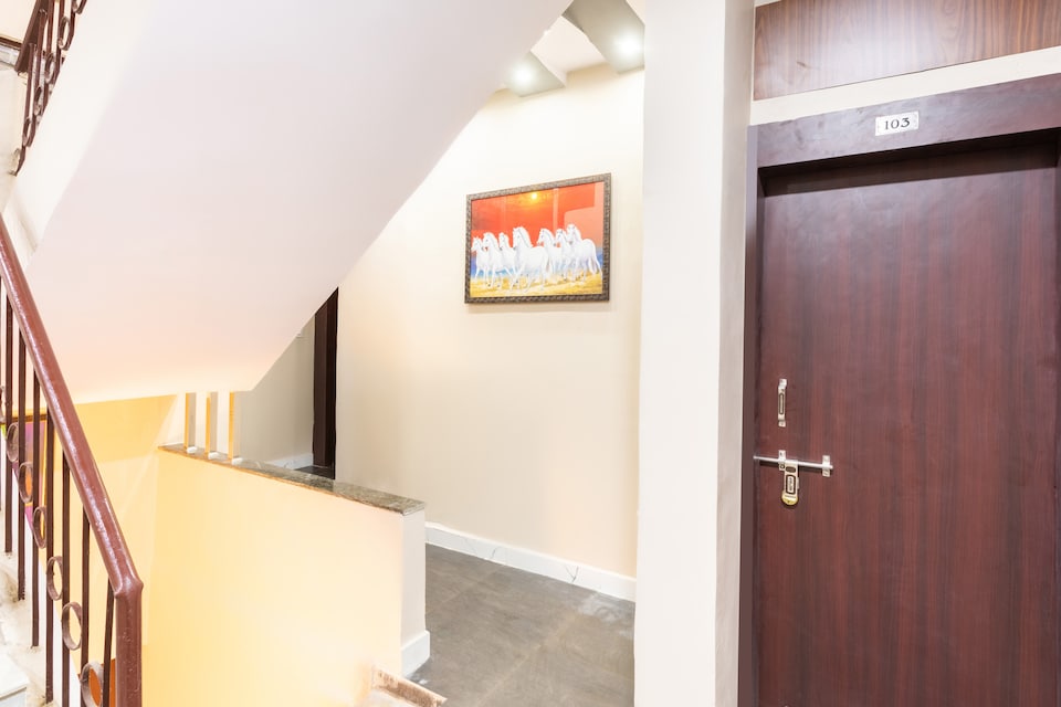 Hotel O Savitri Regency, New Market Bhopal, Bhopal