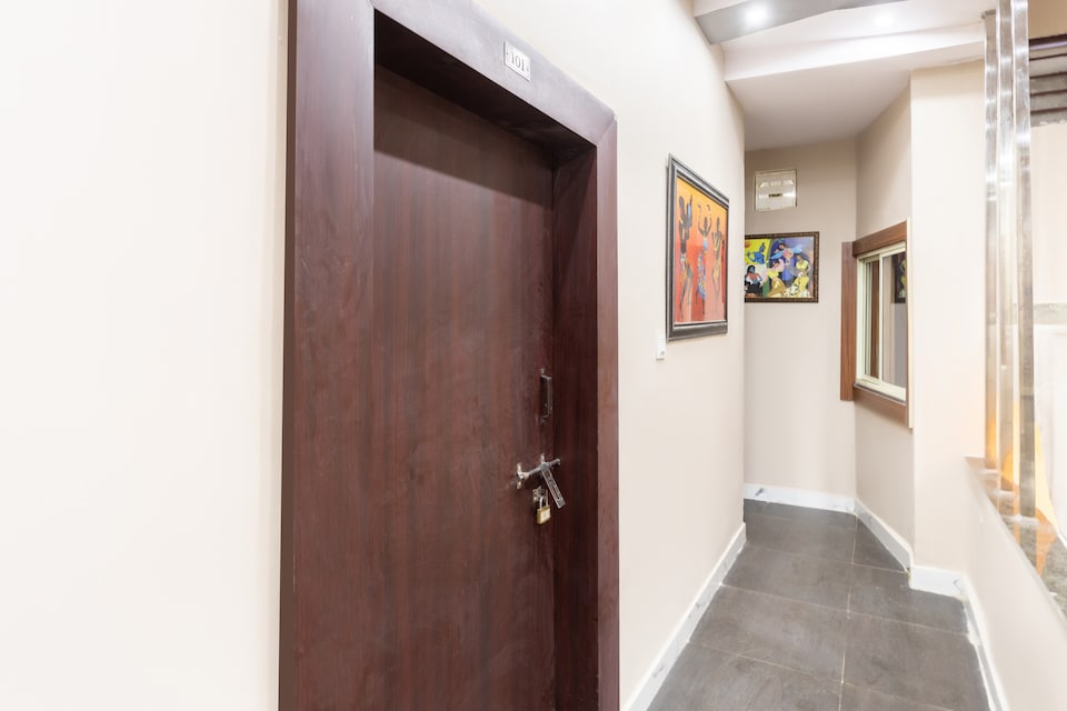 Hotel O Savitri Regency, New Market Bhopal, Bhopal