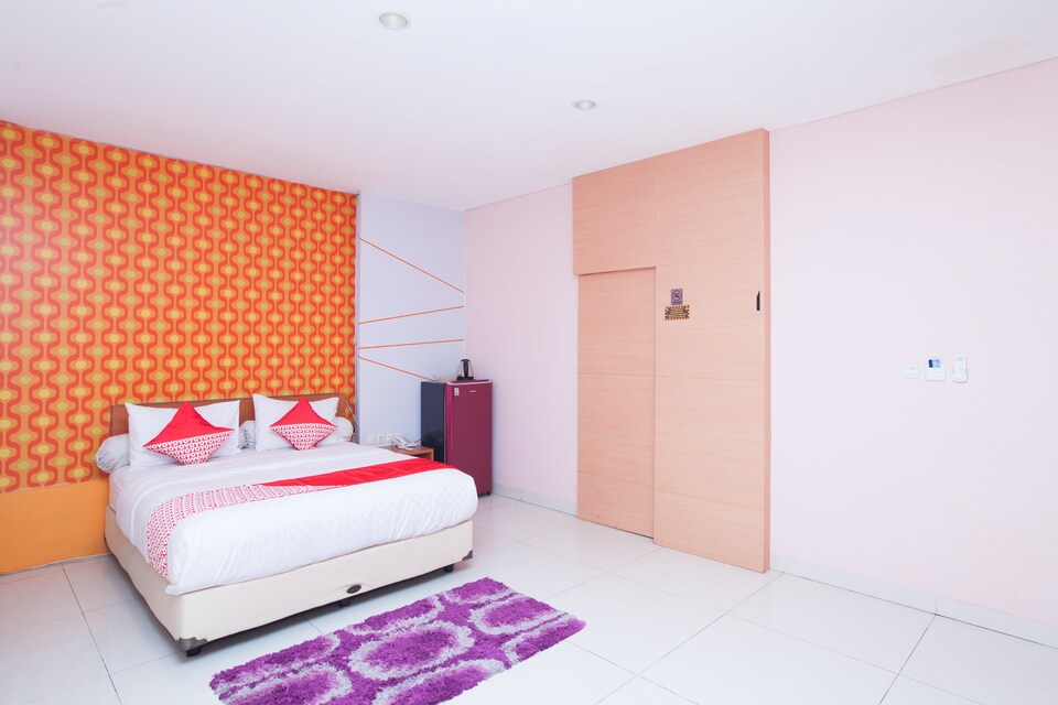 OYO 340 Cleo Guest House, Pasteur, Bandung