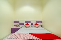 OYO 342 De'kayakini Hotel