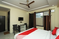 OYO 27890 Bharat Hospitality