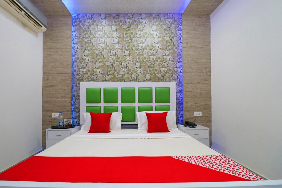 OYO 27916 होटल बबल्स, Jalandhar, जालंधर