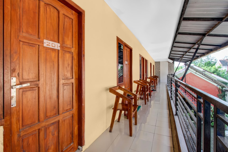 Hotel O near UGM formerly Bayang Brothers Guest House, Condongcatur, Yogyakarta