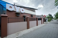 Hotel O near UGM formerly Bayang Brothers Guest House